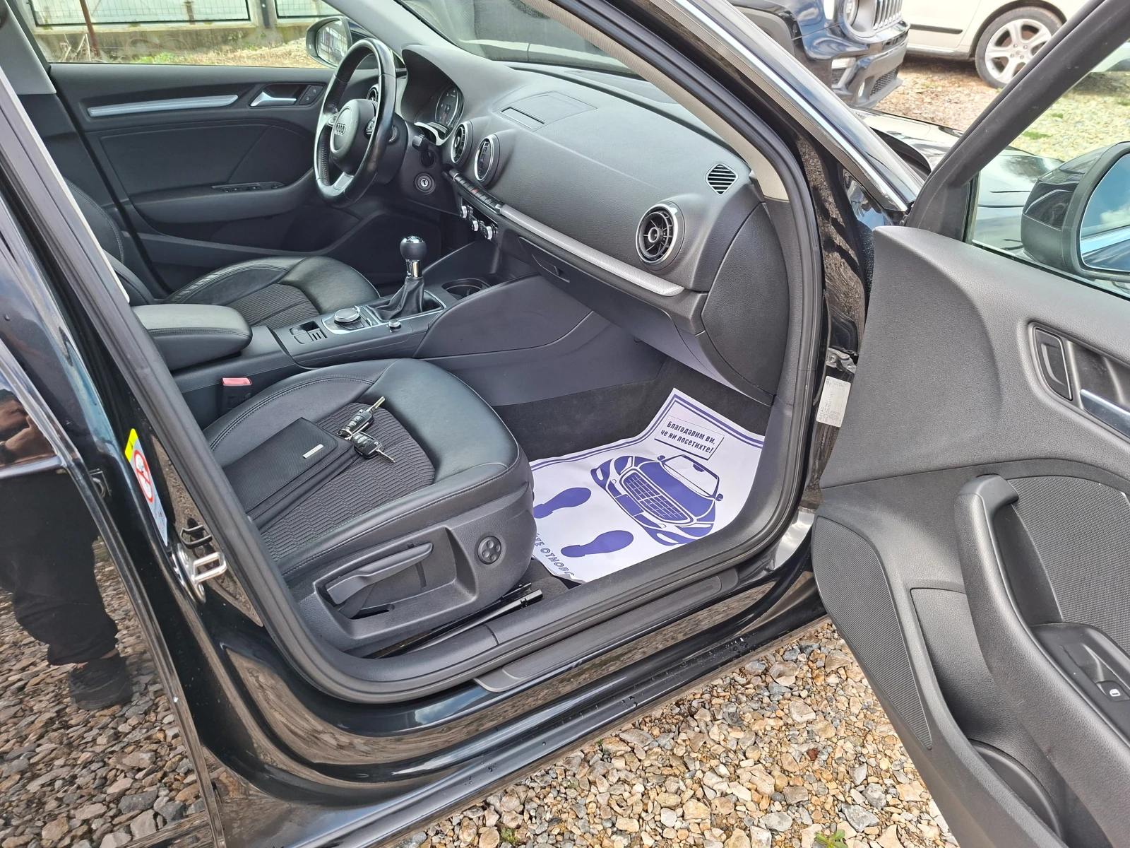 Audi A3 1.6 sportback navi led, снимка 12 - Автомобили и джипове - 54115940