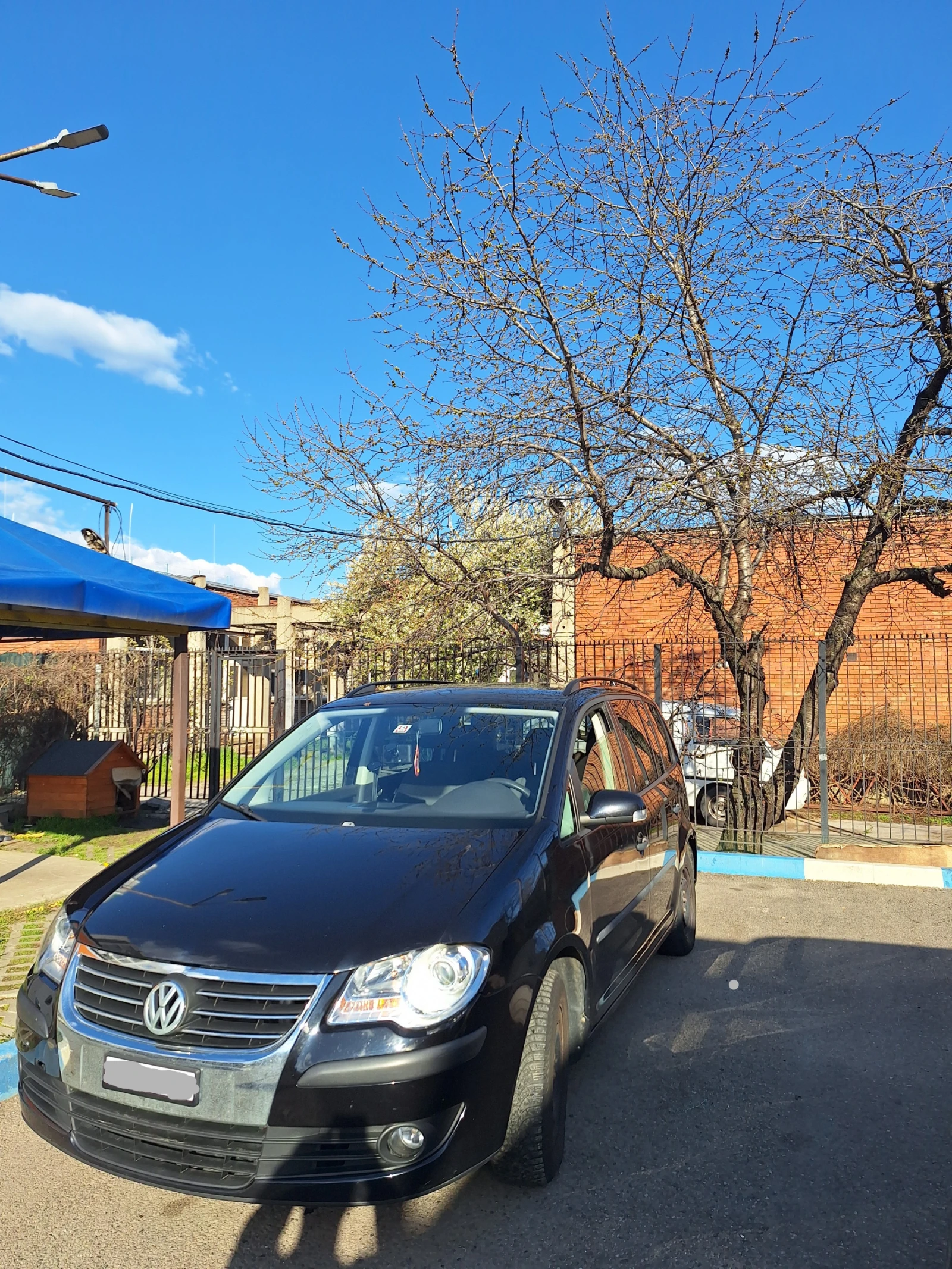 VW Touran, снимка 3 - Автомобили и джипове - 54128135