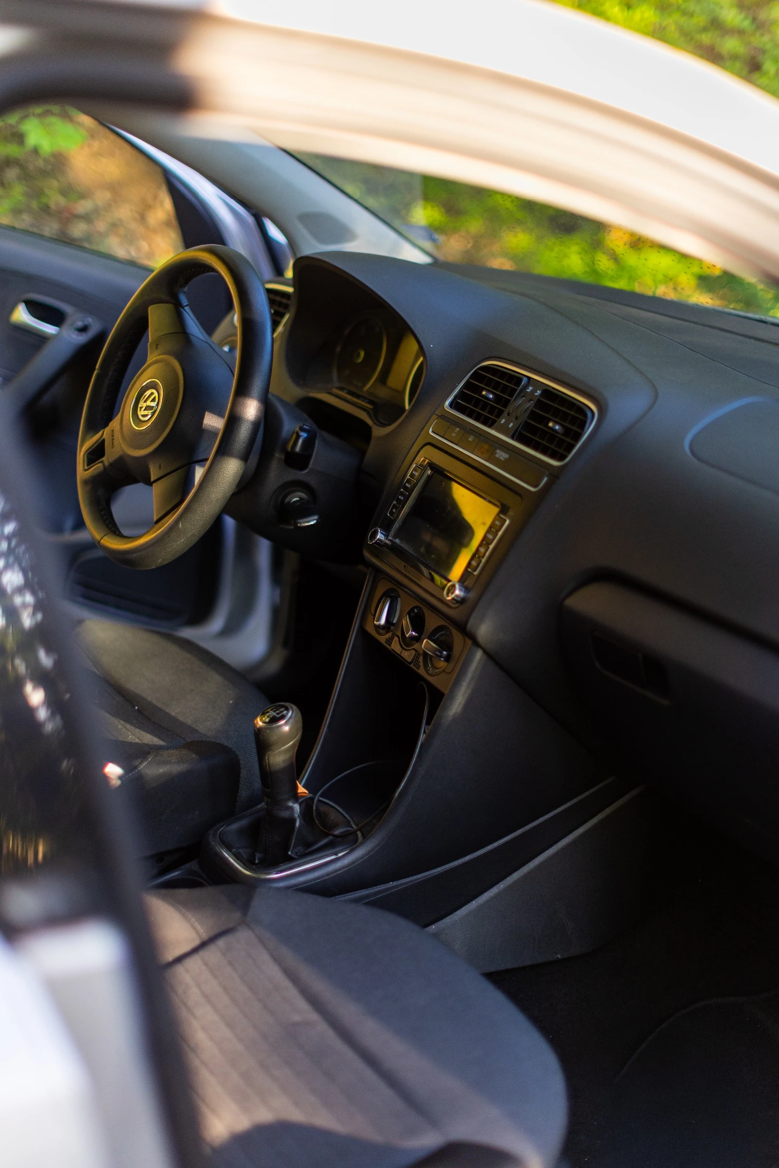 VW Polo Navi/Camera, снимка 9 - Автомобили и джипове - 54598549