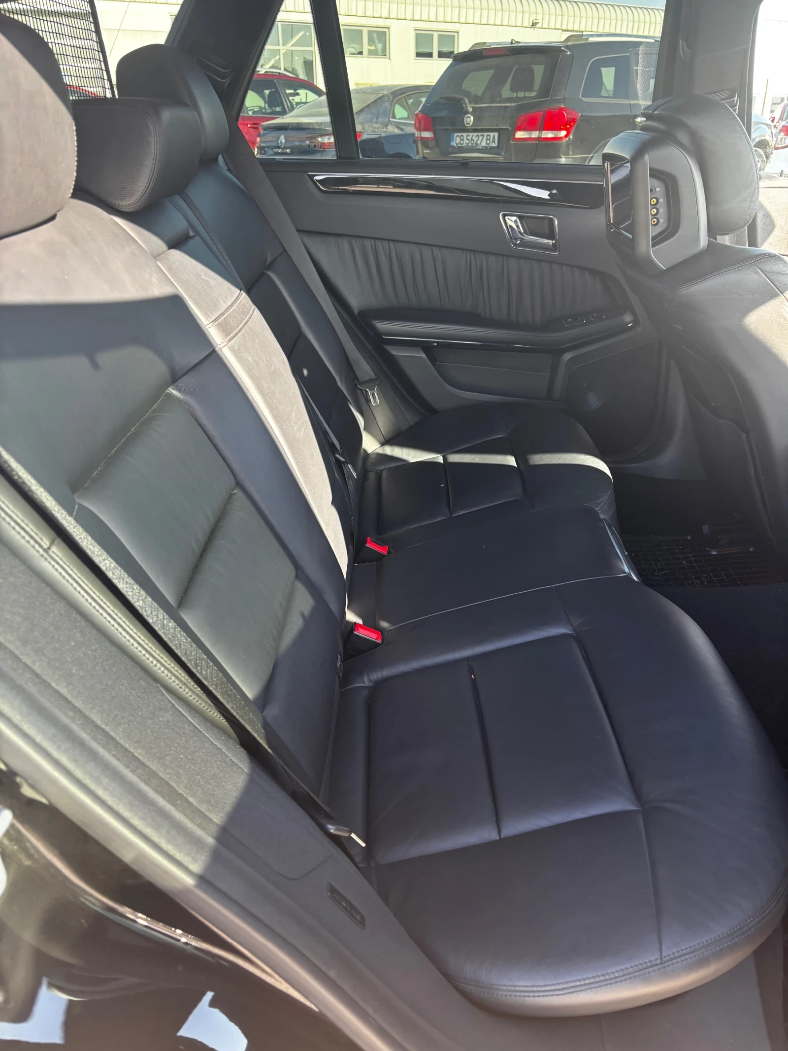 Mercedes-Benz E 350 CGI AVANTGARDE , снимка 10 - Автомобили и джипове - 54757954