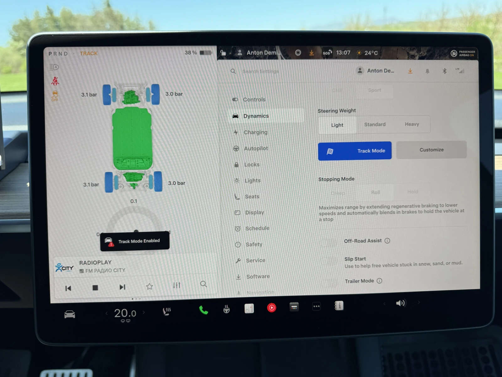 Tesla Model Y Performance, снимка 13 - Автомобили и джипове - 55064058
