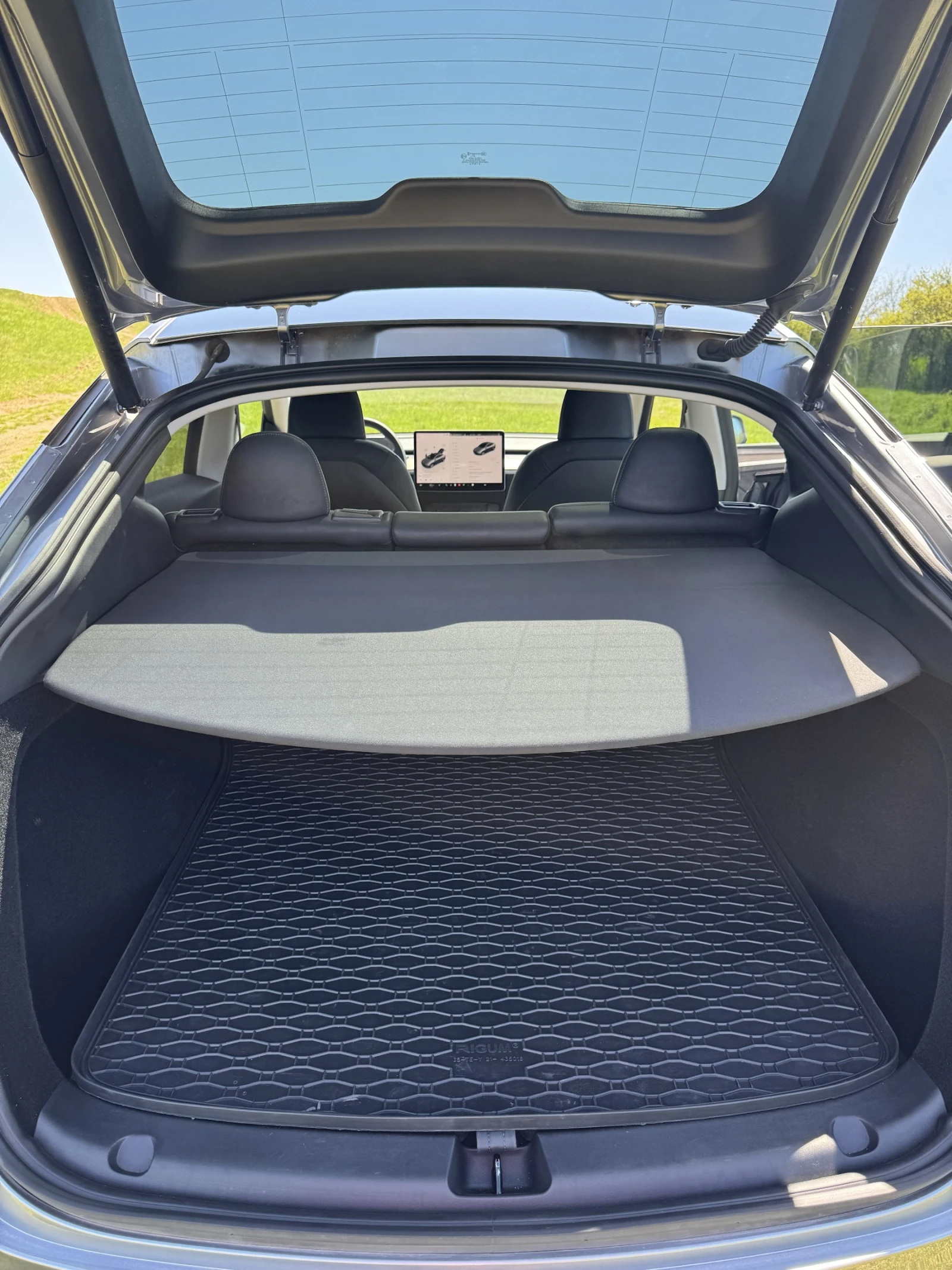 Tesla Model Y Performance, снимка 6 - Автомобили и джипове - 55064058