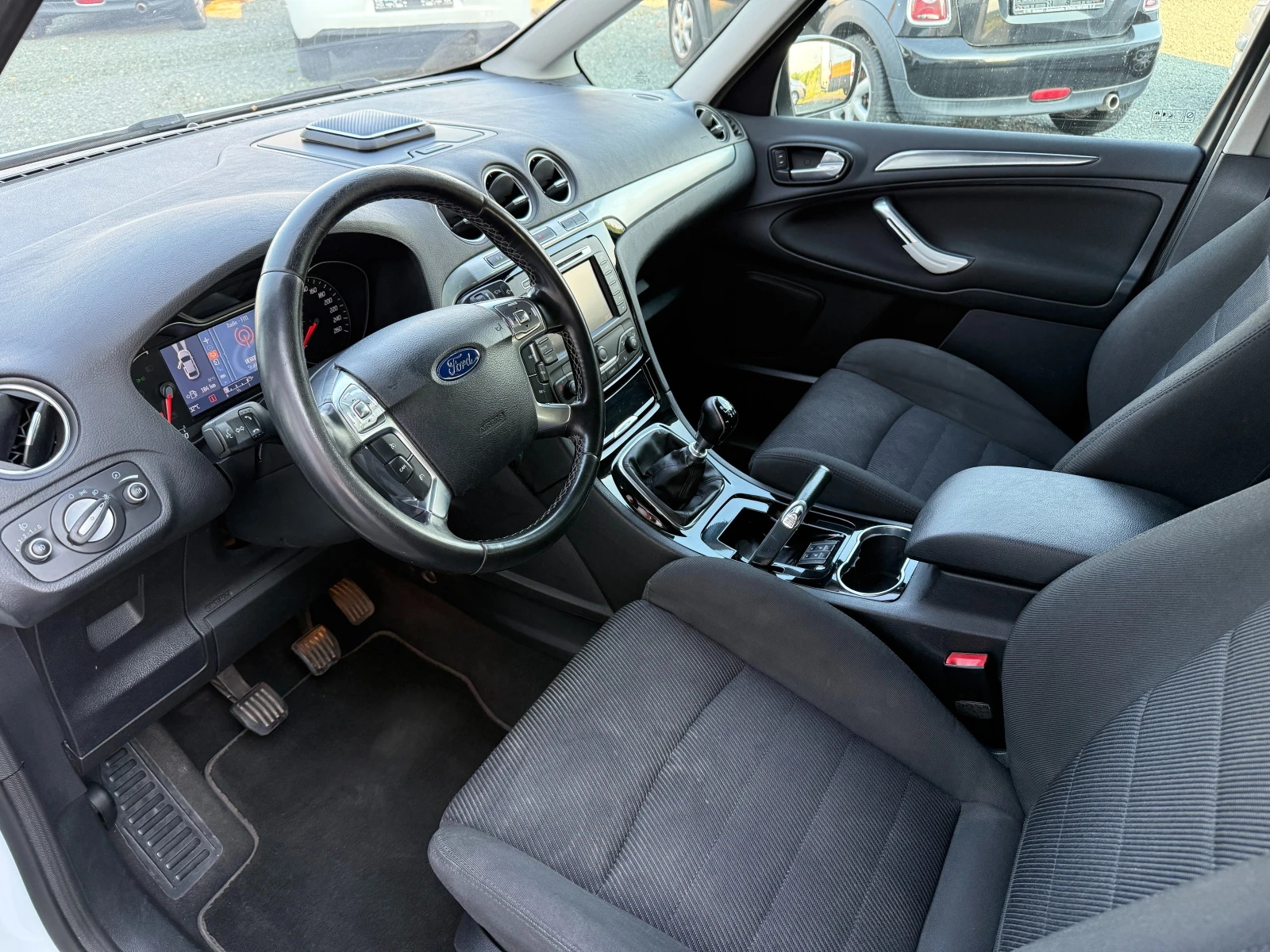 Ford Galaxy * TITANIUM* 2.0D* 140HP* FACE* 7 МЕСТА* , снимка 9 - Автомобили и джипове - 55136812