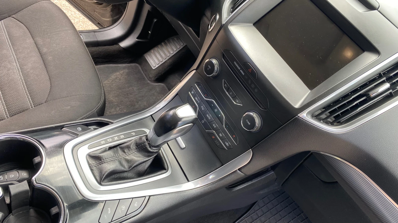Ford Galaxy 2.0 tdci titanium , снимка 16 - Автомобили и джипове - 55240284