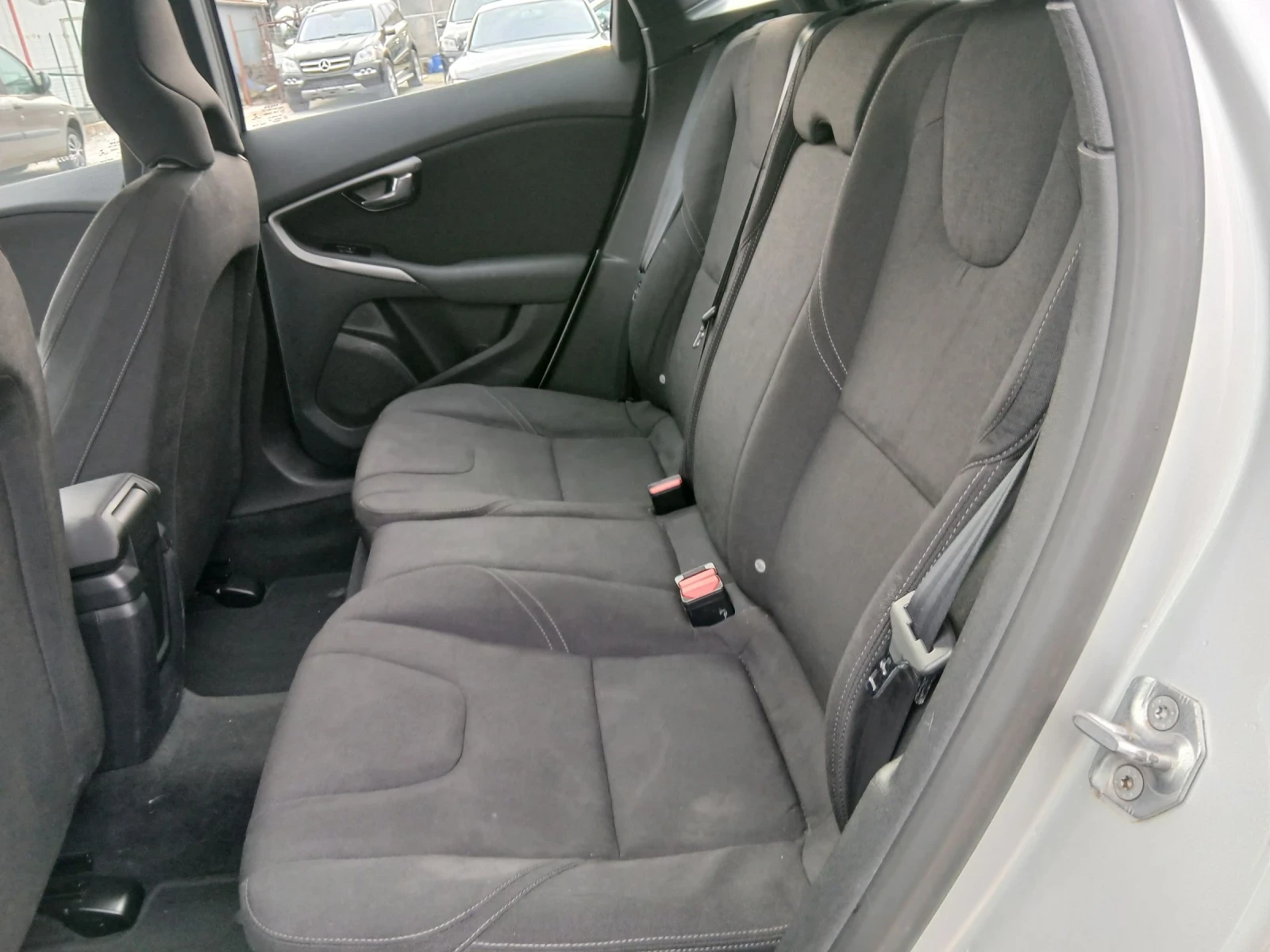 Volvo V40 2.0 d | Mobile.bg � ����������� 10