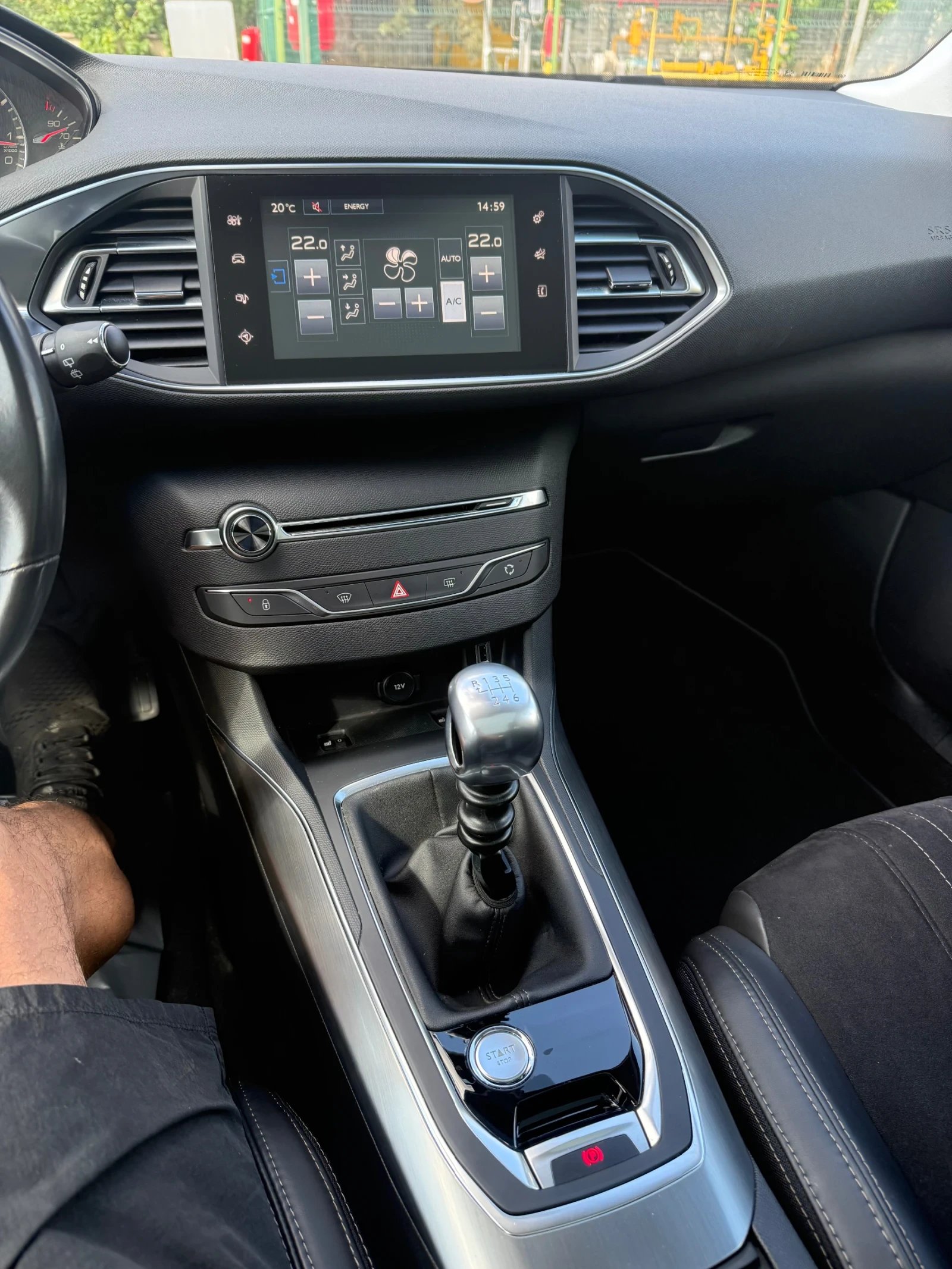 Peugeot 308 1.6/Швейцария/Фулл!, снимка 13 - Автомобили и джипове - 55266696