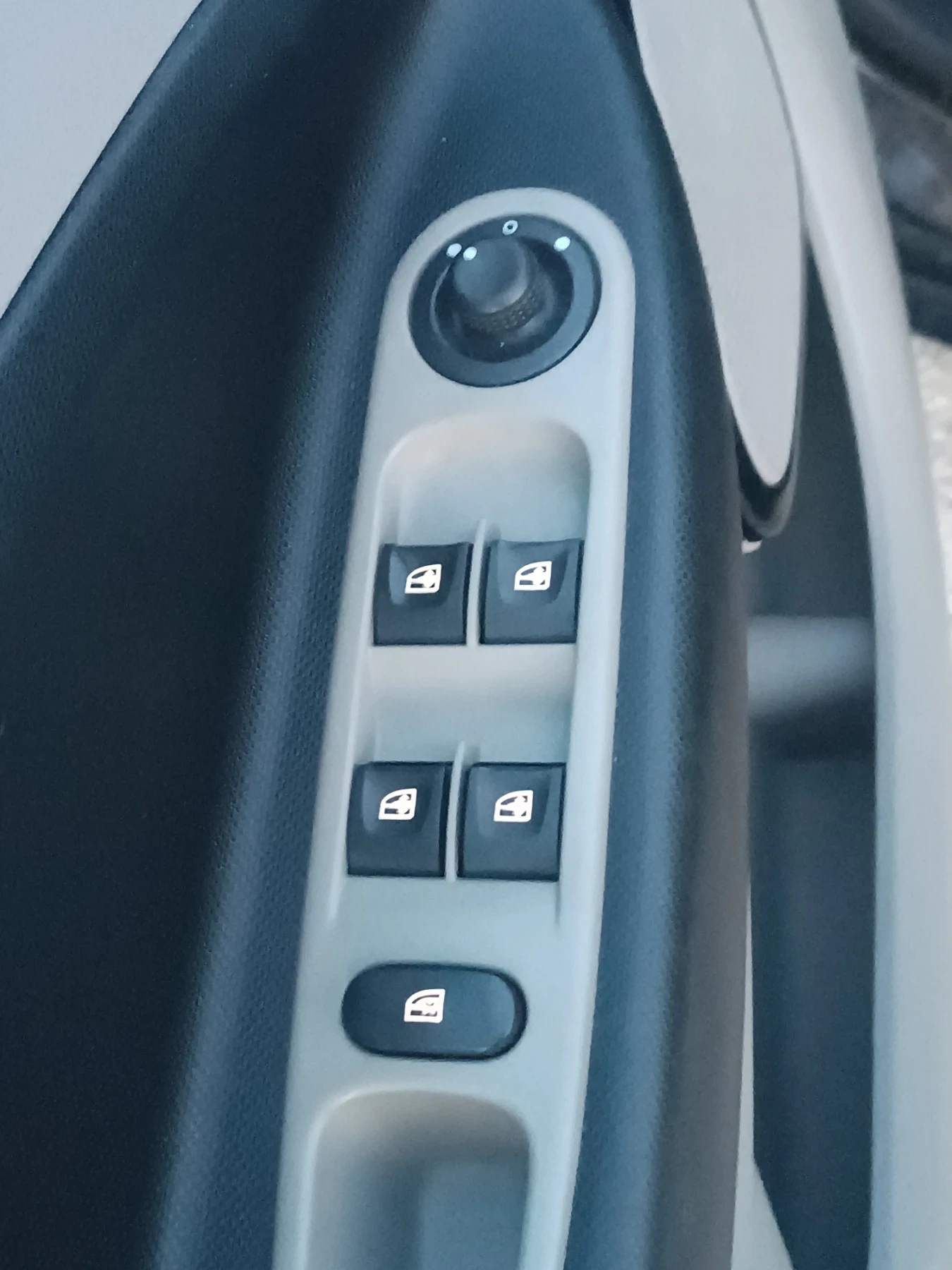 Renault Zoe INTENSE, FULL ������ �� ������, ������  | Mobile.bg � ����������� 7