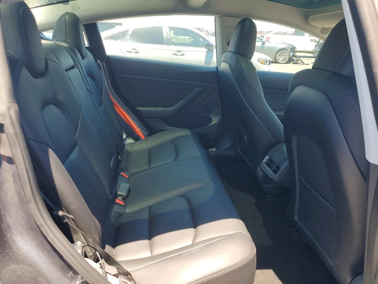 Tesla Model 3 AWD, снимка 10 - Автомобили и джипове - 55331201