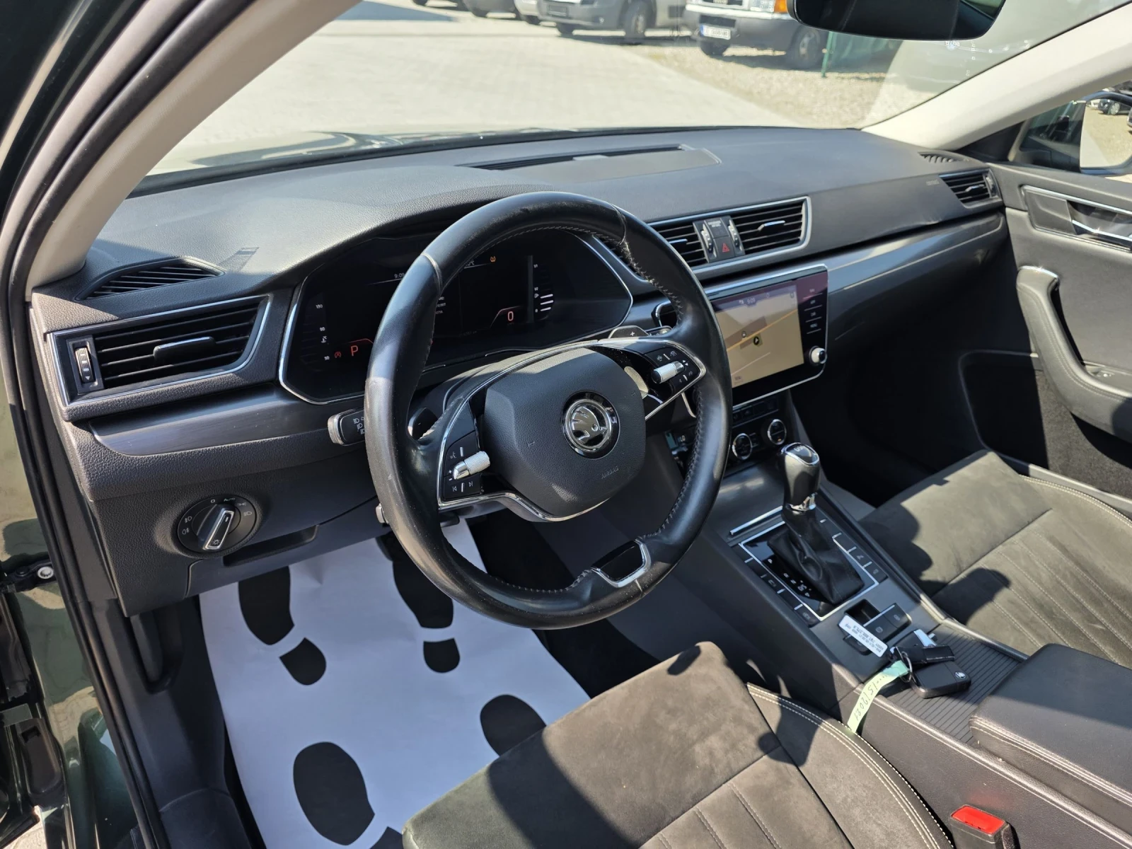 Skoda Superb 2.0TDi Лизинг, снимка 10 - Автомобили и джипове - 55583534