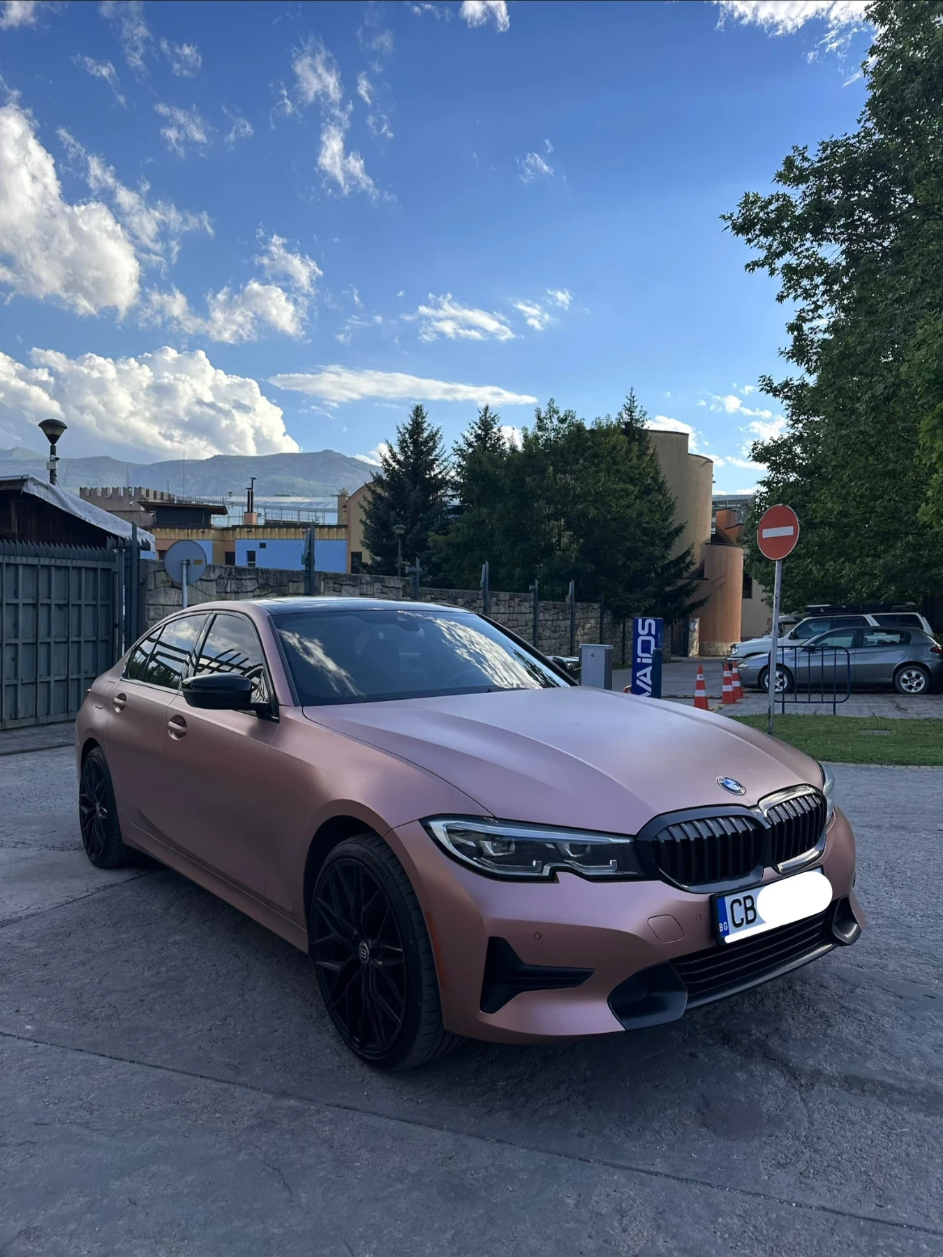 BMW 330 xDrive, снимка 3 - Автомобили и джипове - 55790301