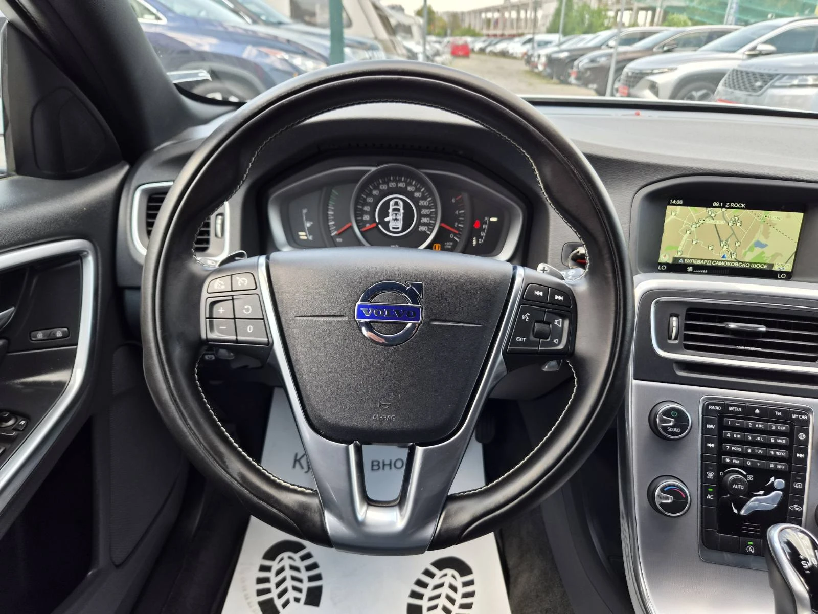 Volvo V60 2.0D-120кс-12.2016г-AUTOMATIC, снимка 9 - Автомобили и джипове - 56022894
