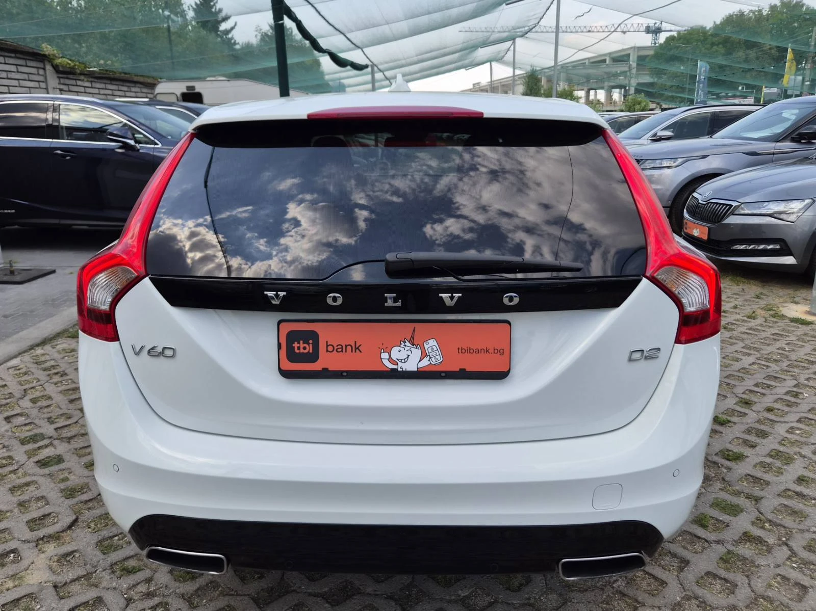 Volvo V60 2.0D-120кс-12.2016г-AUTOMATIC, снимка 3 - Автомобили и джипове - 56022894