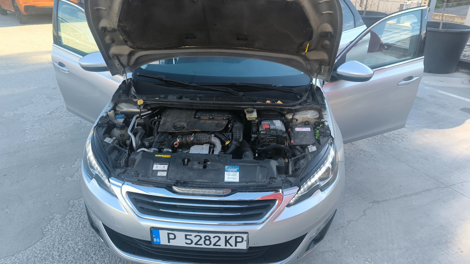 Peugeot 308 SW Allure | EAT6| Панорама| LED| , снимка 16 - Автомобили и джипове - 56073718