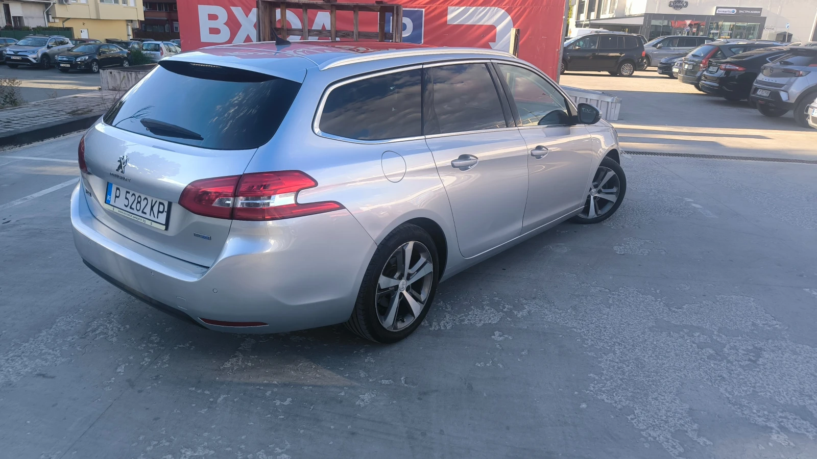 Peugeot 308 SW Allure | EAT6| Панорама| LED| , снимка 6 - Автомобили и джипове - 56073718