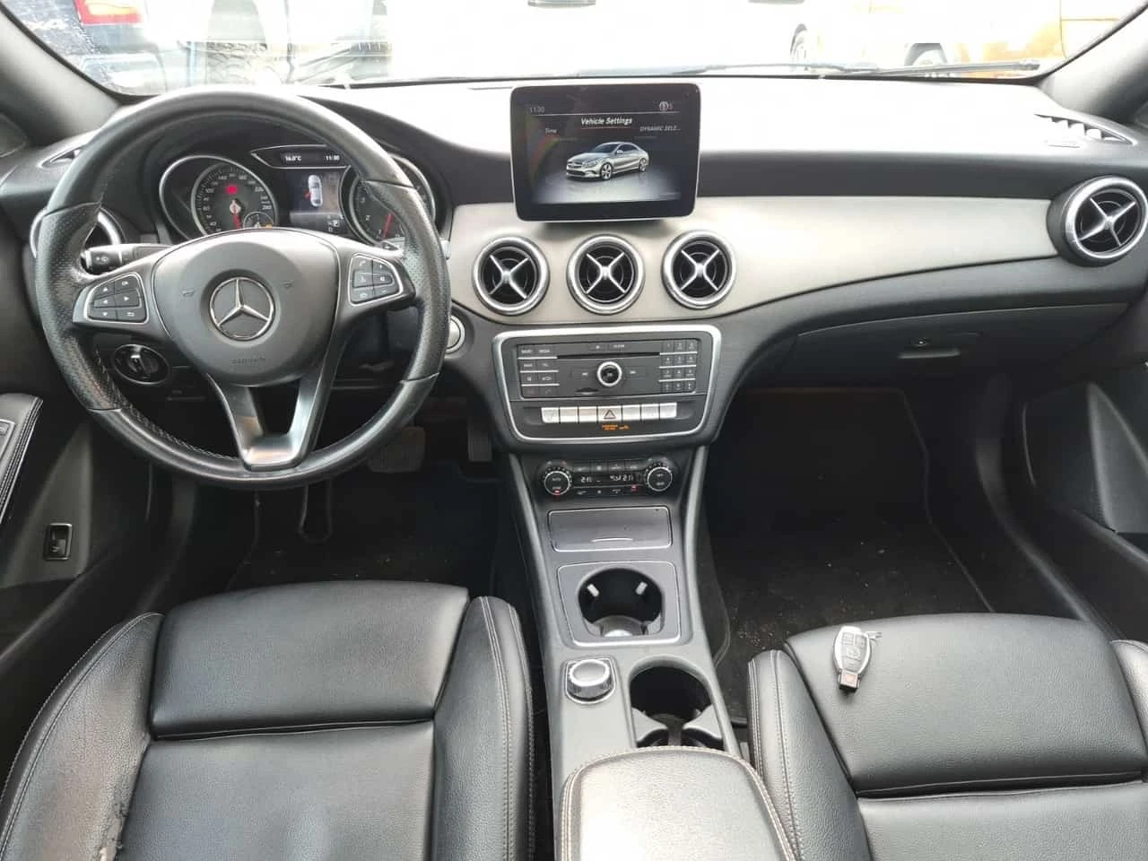Mercedes-Benz CLA 250 CARFAX| ОПЦИЯ ЗА ФИНАНСИРАНЕ, снимка 10 - Автомобили и джипове - 56254114