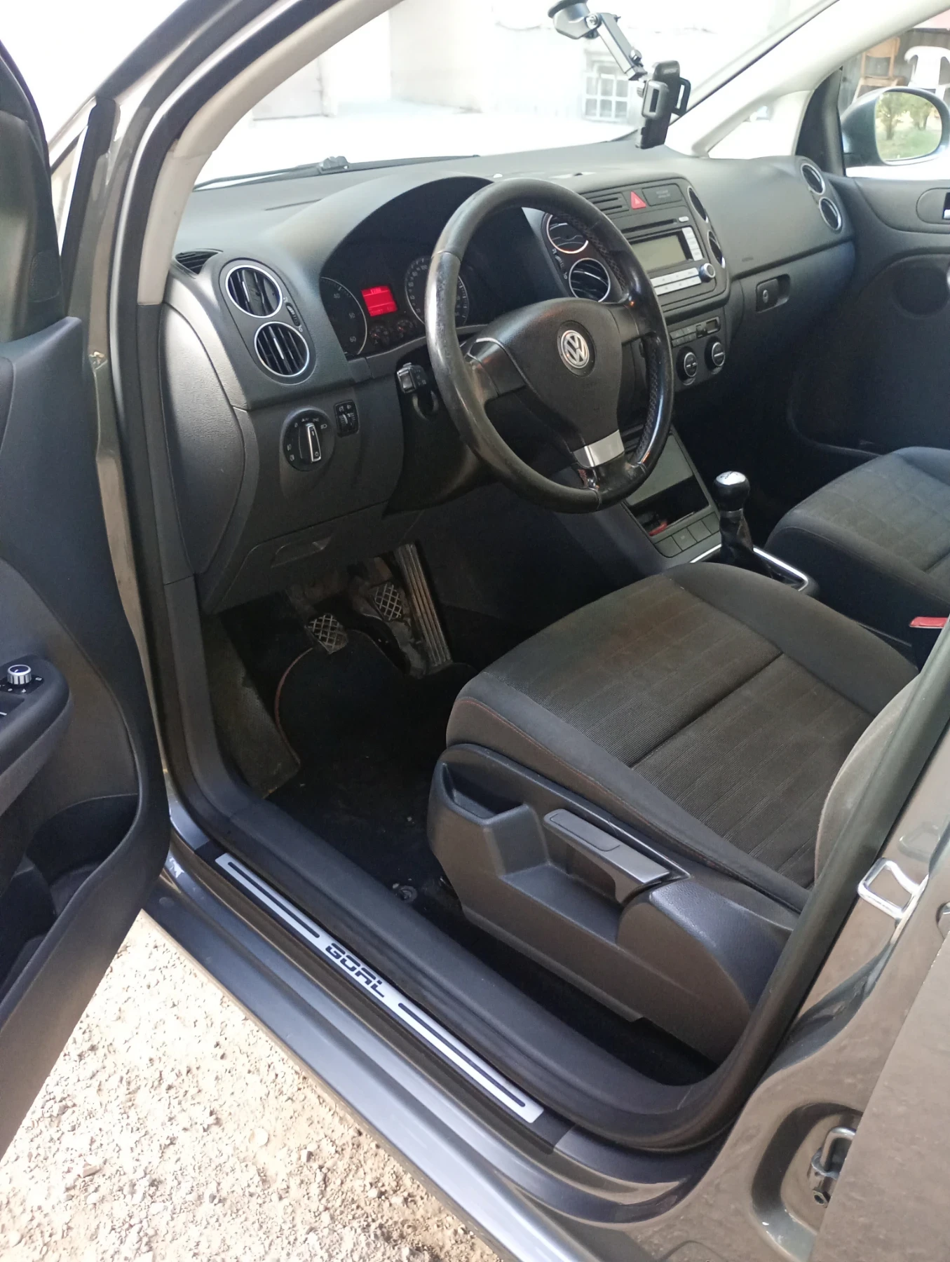 VW Golf Plus, снимка 4 - Автомобили и джипове - 56423763