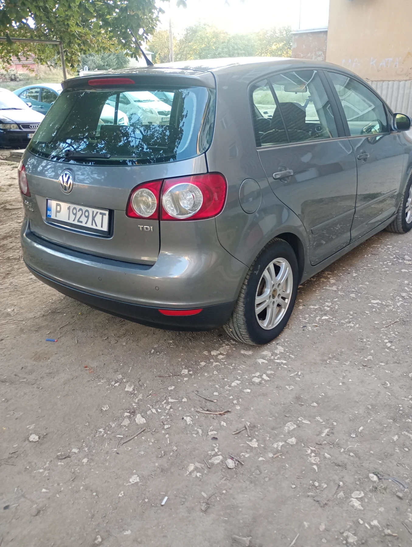 VW Golf Plus, снимка 2 - Автомобили и джипове - 56423763