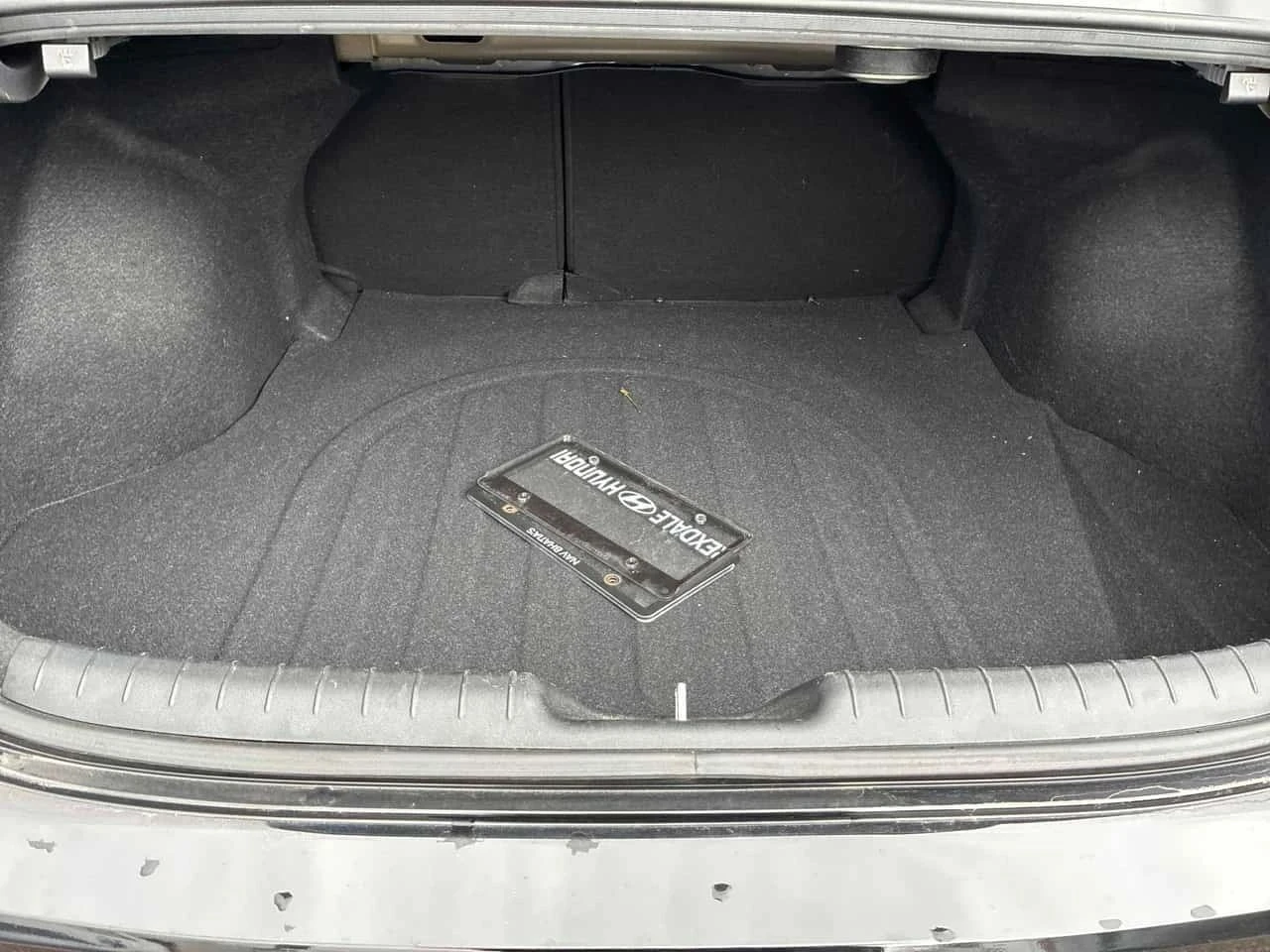 Hyundai Elantra, снимка 10 - Автомобили и джипове - 56706051