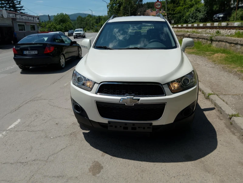 Chevrolet Captiva, снимка 5 - Автомобили и джипове - 49201606