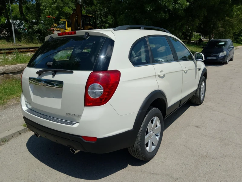 Chevrolet Captiva, снимка 8 - Автомобили и джипове - 49201606