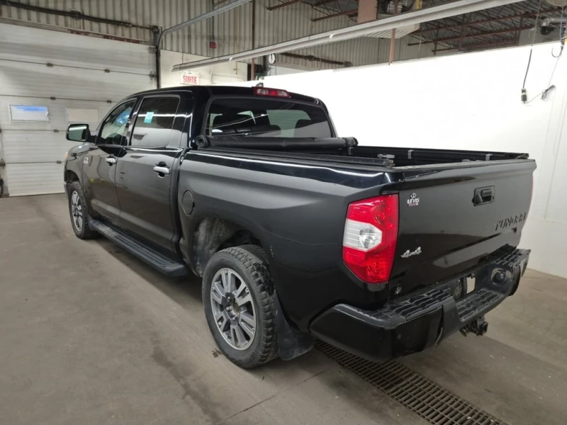 Toyota Tundra * PLATINUM CREW CAB SHORT BED * CARFAX * БЕЗ ПЪРВО, снимка 4 - Автомобили и джипове - 53035835