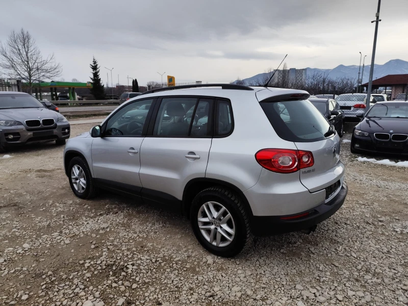 VW Tiguan 2.0 дизел 4х4, снимка 8 - Автомобили и джипове - 53563834