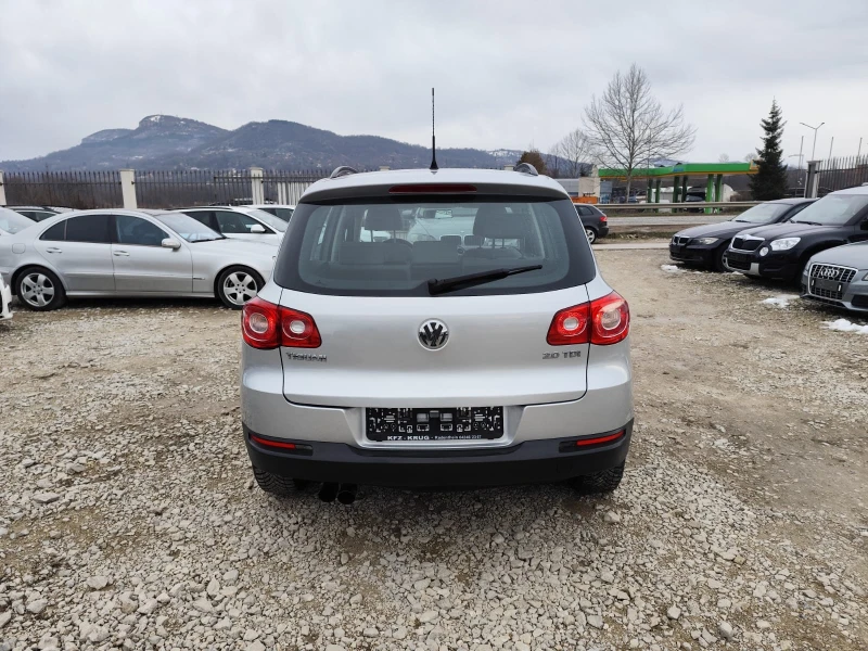 VW Tiguan 2.0 дизел 4х4, снимка 6 - Автомобили и джипове - 53563834
