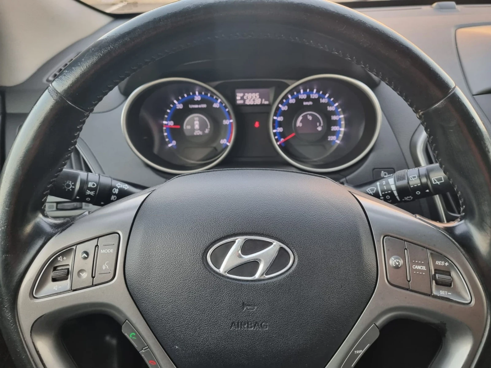 Hyundai IX35 1.7CRDI, 116к.с КОЖА - изображение 10