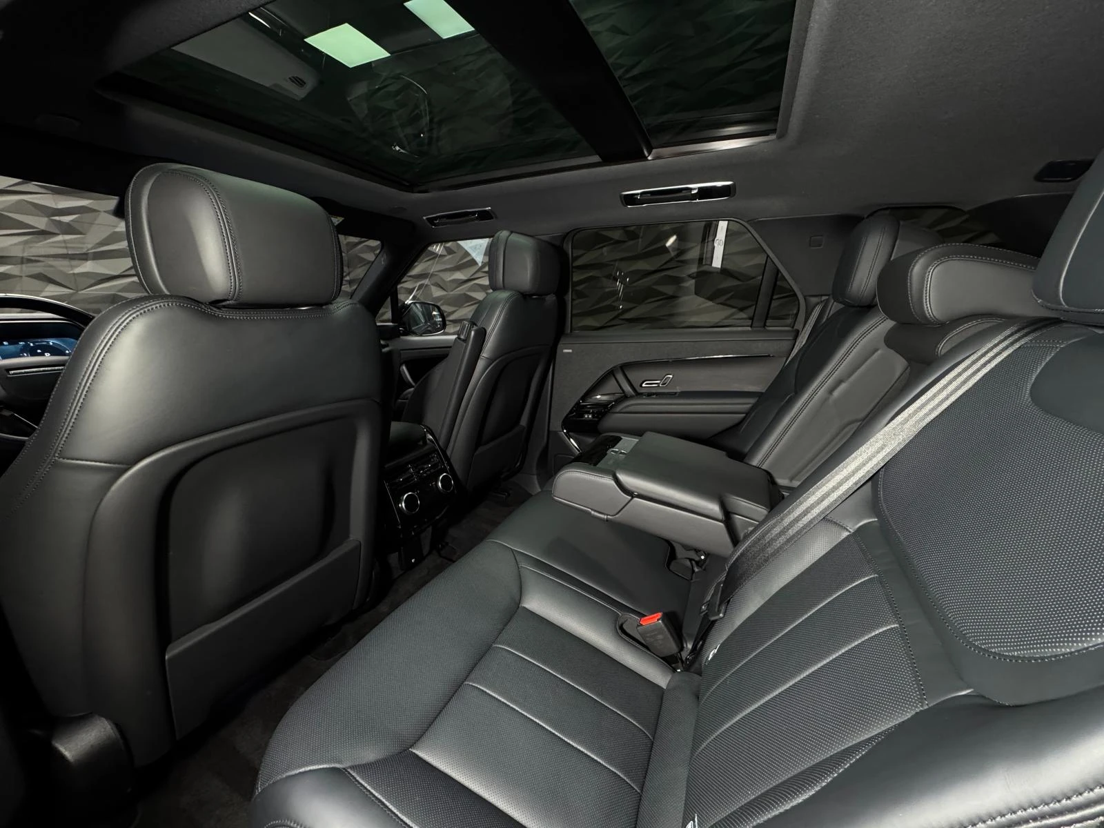 Land Rover Range rover AUTOBIOGRAPHY HuD* 360* Обдухване - изображение 8