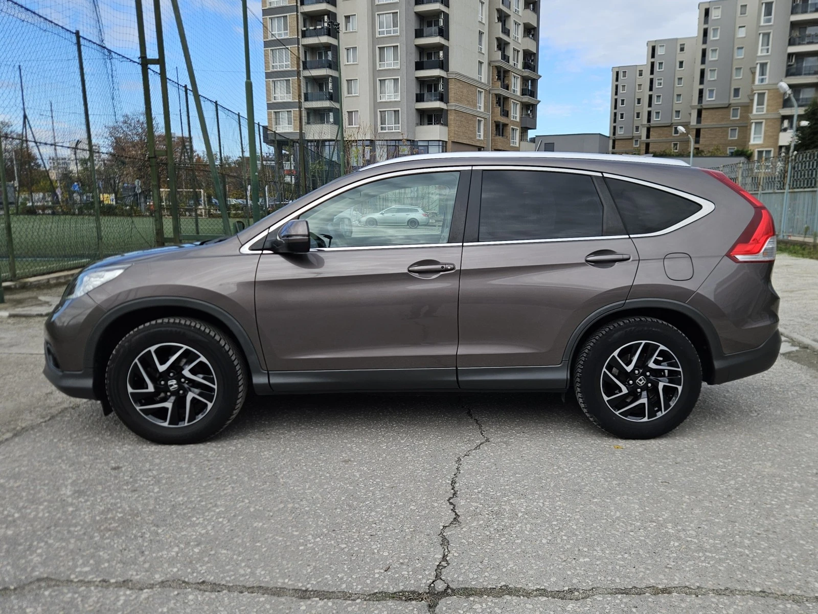 Honda Cr-v 2.0i-VTEC 4x4 Panorama* Keyless* NAVI - изображение 7