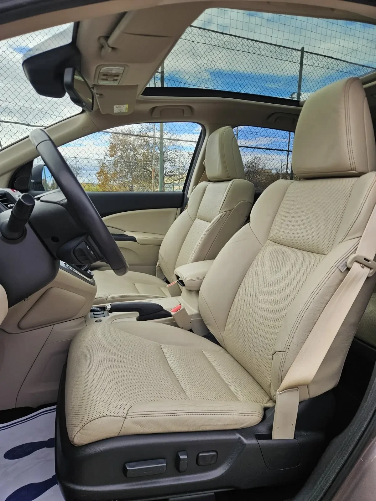 Honda Cr-v 2.0i-VTEC 4x4 Panorama* Keyless* NAVI - изображение 9