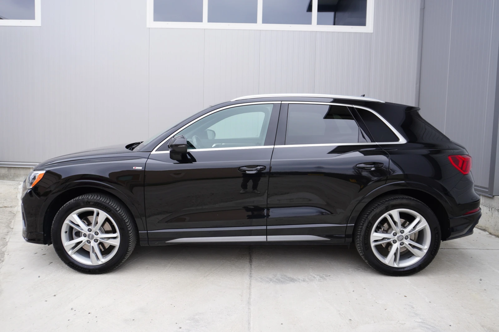 Audi Q3 2.0TFSI QUATTRO 52.000км!!, снимка 2 - Автомобили и джипове - 54080909