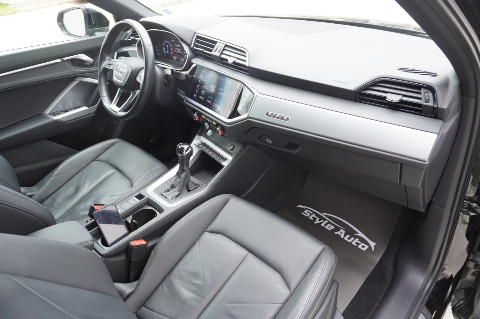 Audi Q3 2.0TFSI QUATTRO 52.000км!!, снимка 14 - Автомобили и джипове - 54080909