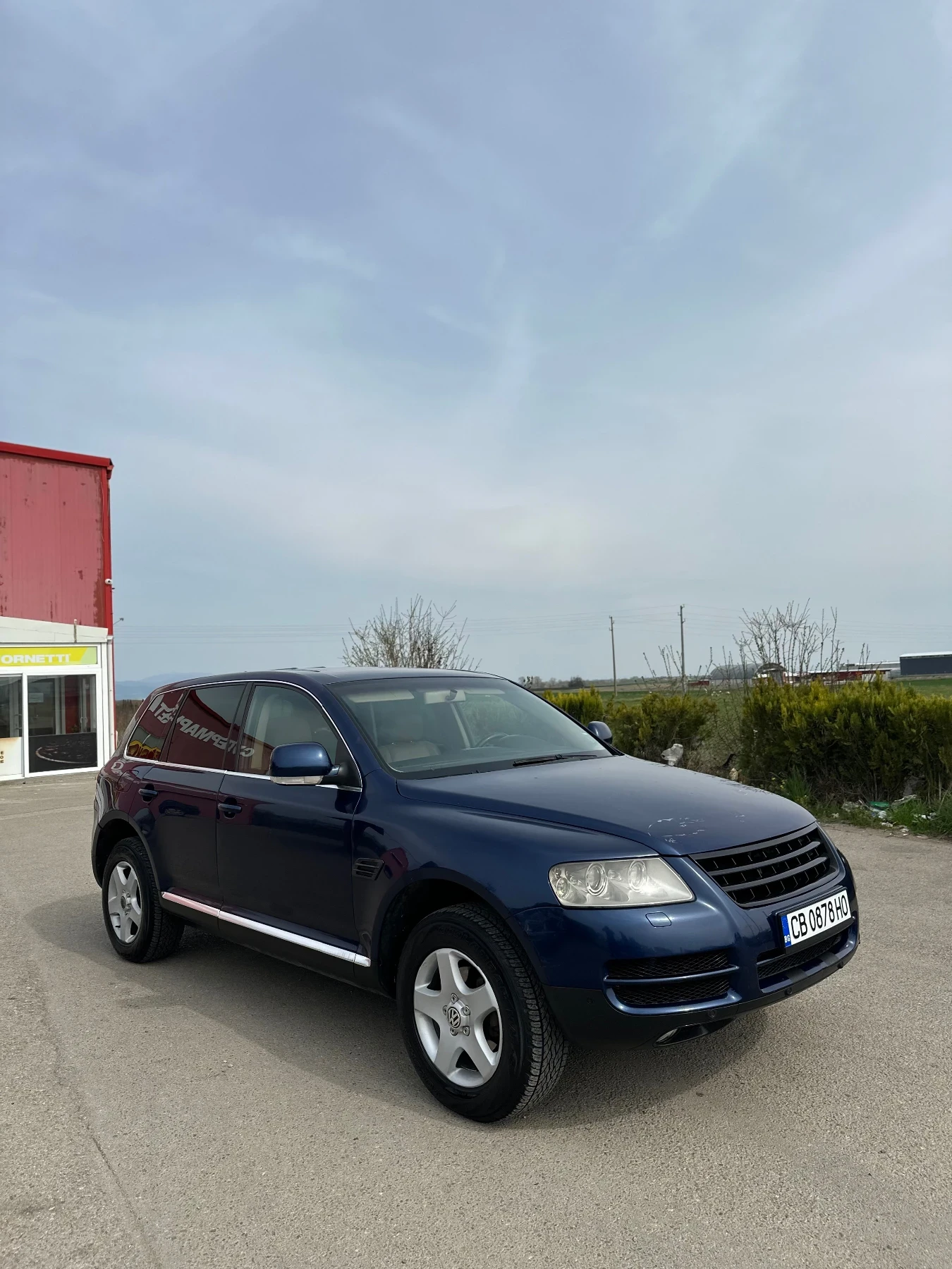 VW Touareg, снимка 2 - Автомобили и джипове - 54180994