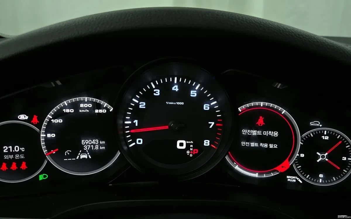 Porsche Cayenne 3.0 * Подгрев / Обдух * 360 * Lane Assist , снимка 7 - Автомобили и джипове - 54682263