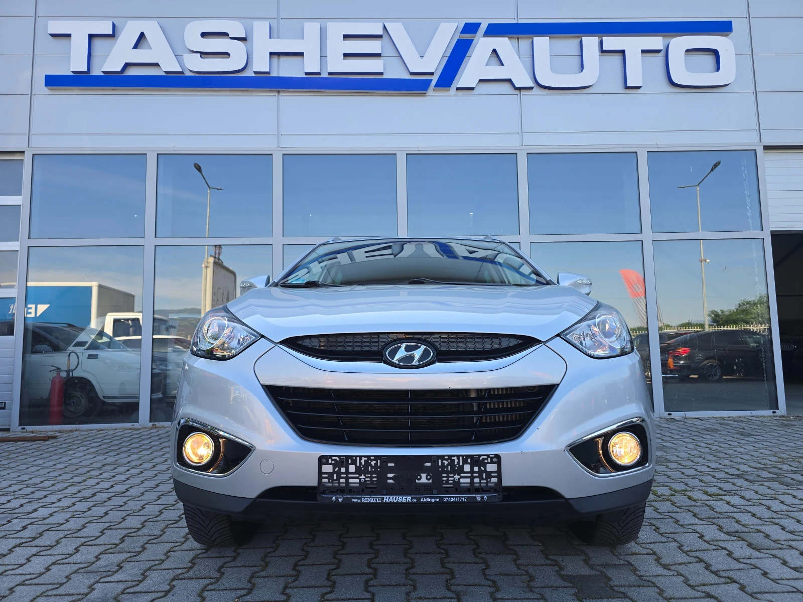 Hyundai IX35 Автоматик!!4x4!!Навигация!!, снимка 3 - Автомобили и джипове - 54694595