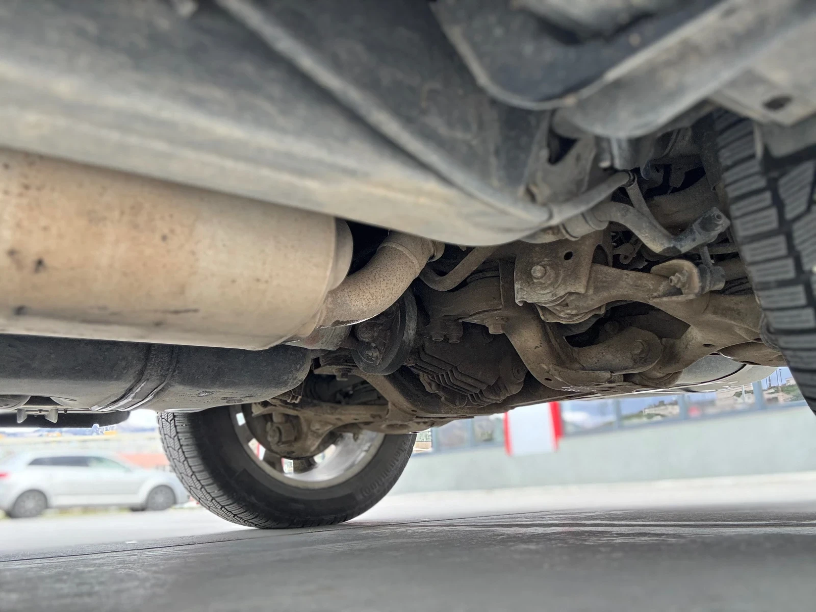 Toyota Sequoia 5.7 iForce, снимка 7 - Автомобили и джипове - 55008930