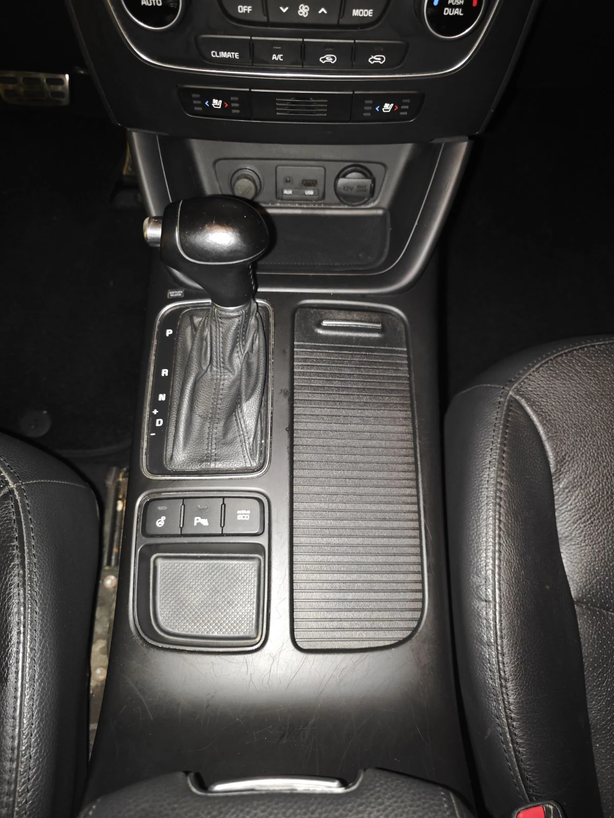Kia Sorento Style Facelift, снимка 10 - Автомобили и джипове - 56062251