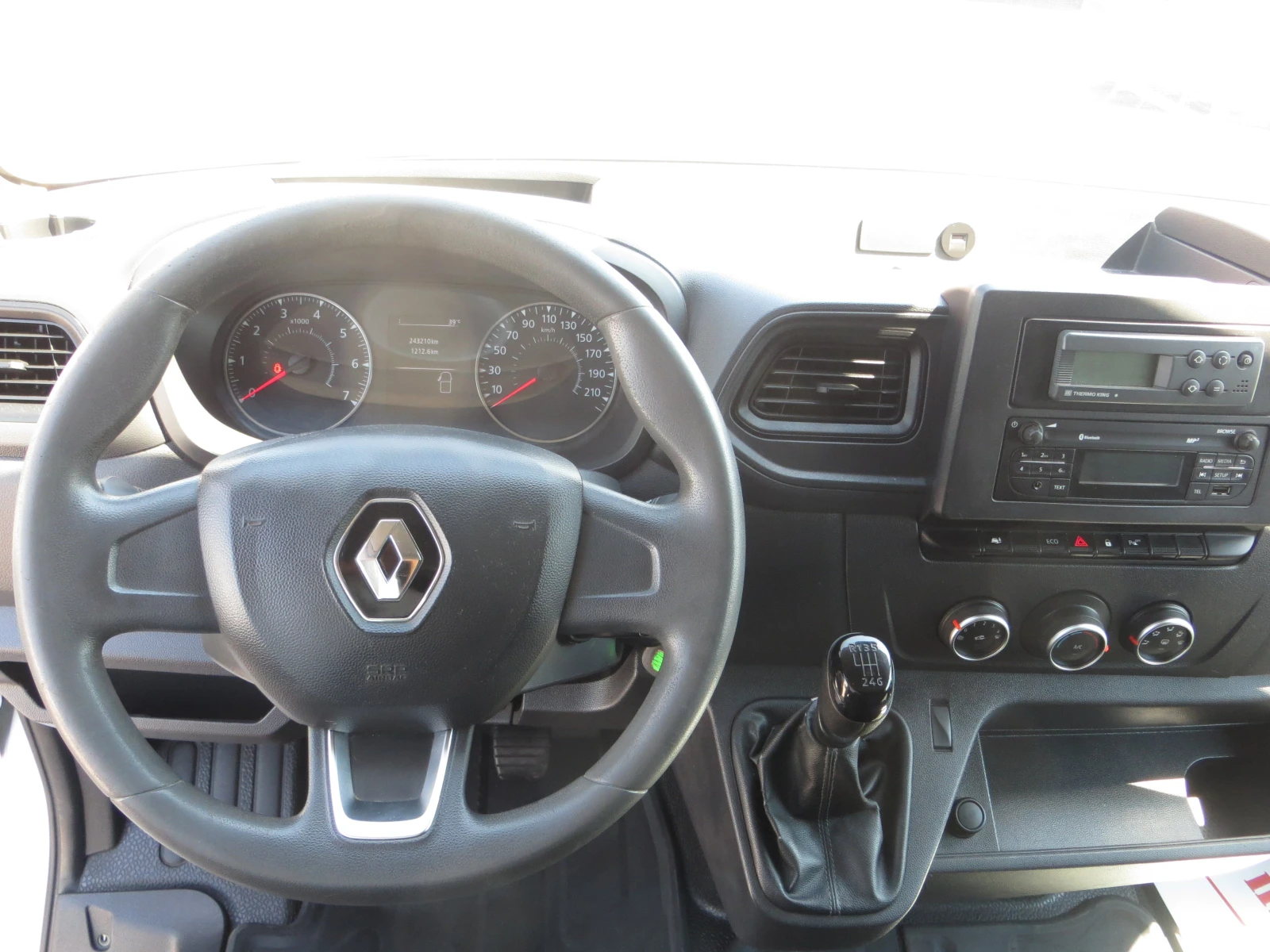 Renault Master 2.3 DCI ХЛАДИЛЕН - изображение 7