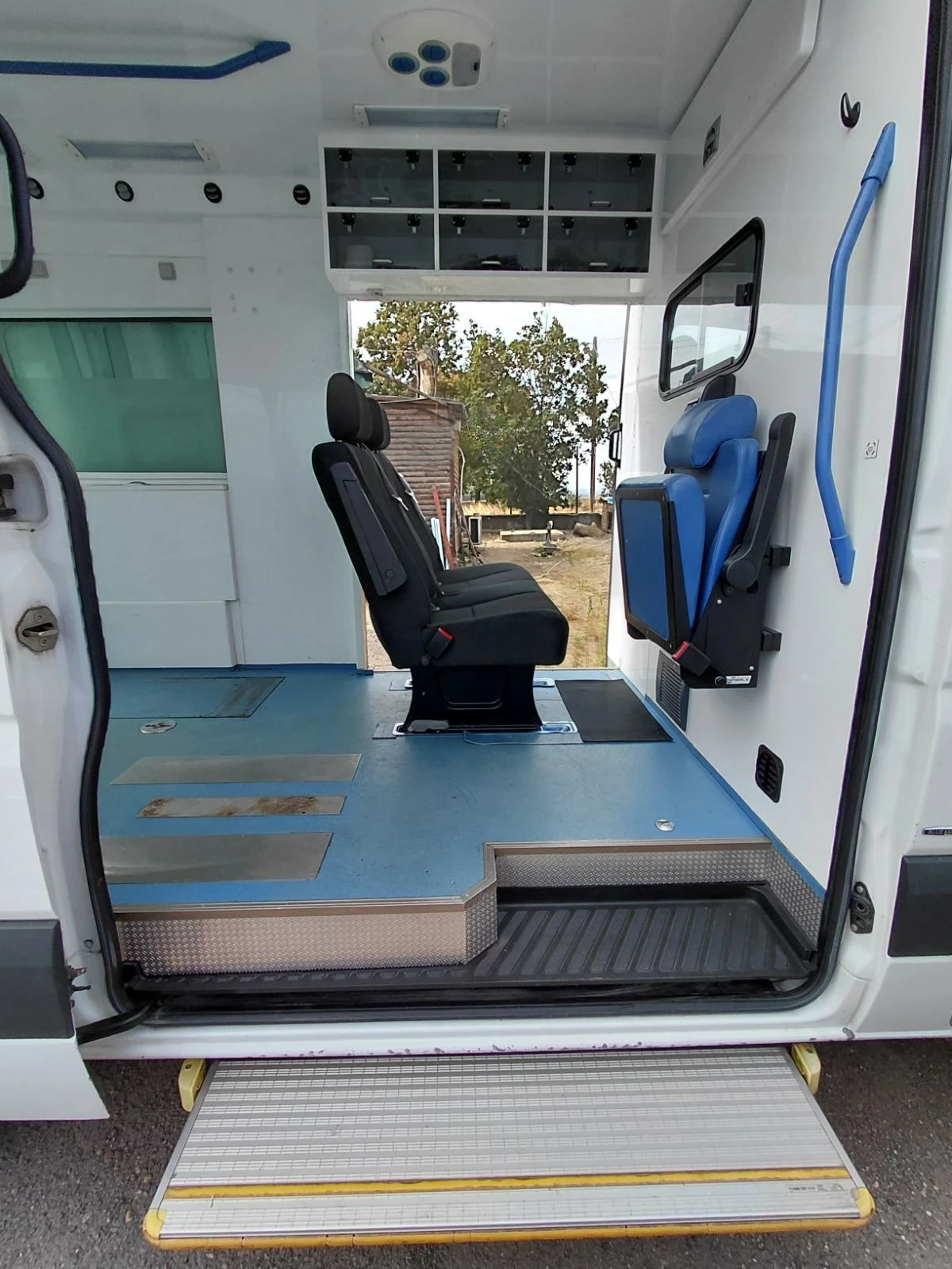 Mercedes-Benz Sprinter 316 Автоматик, Евро 6 4Х4, снимка 10 - Бусове и автобуси - 54873435