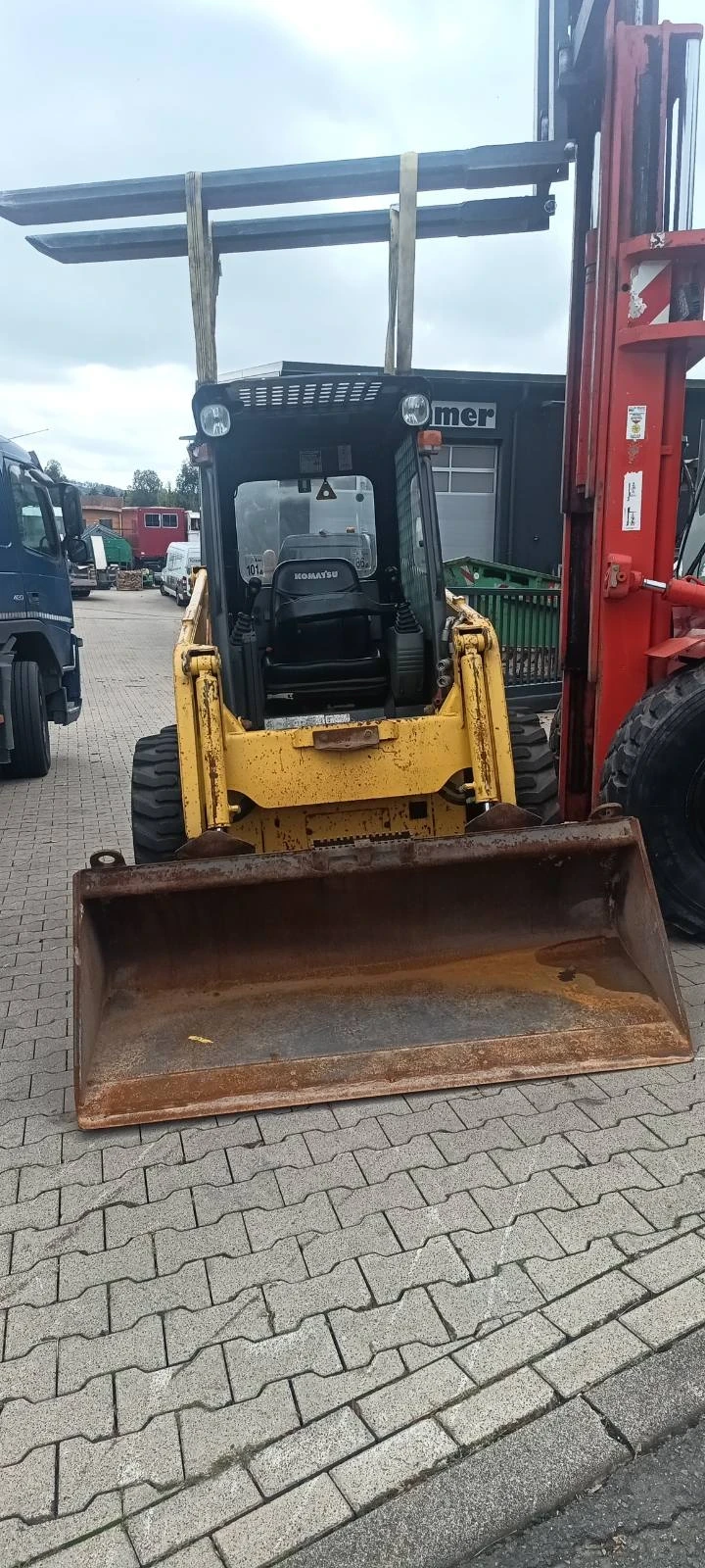 Мини челни товарачи Komatsu Sk714, снимка 10 - Индустриална техника - 56072612