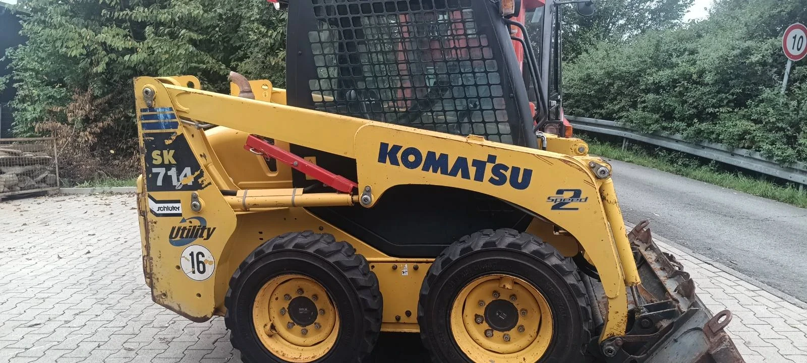 Мини челни товарачи Komatsu Sk714, снимка 3 - Индустриална техника - 56072612