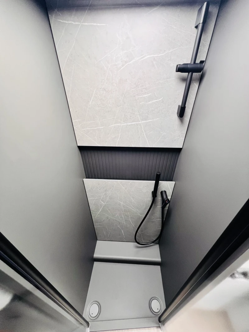 Кемпер HYMER / ERIBA BMC I  680, 3500 kg. Mod.2026, 5 местен, снимка 17 - Каравани и кемпери - 53169692