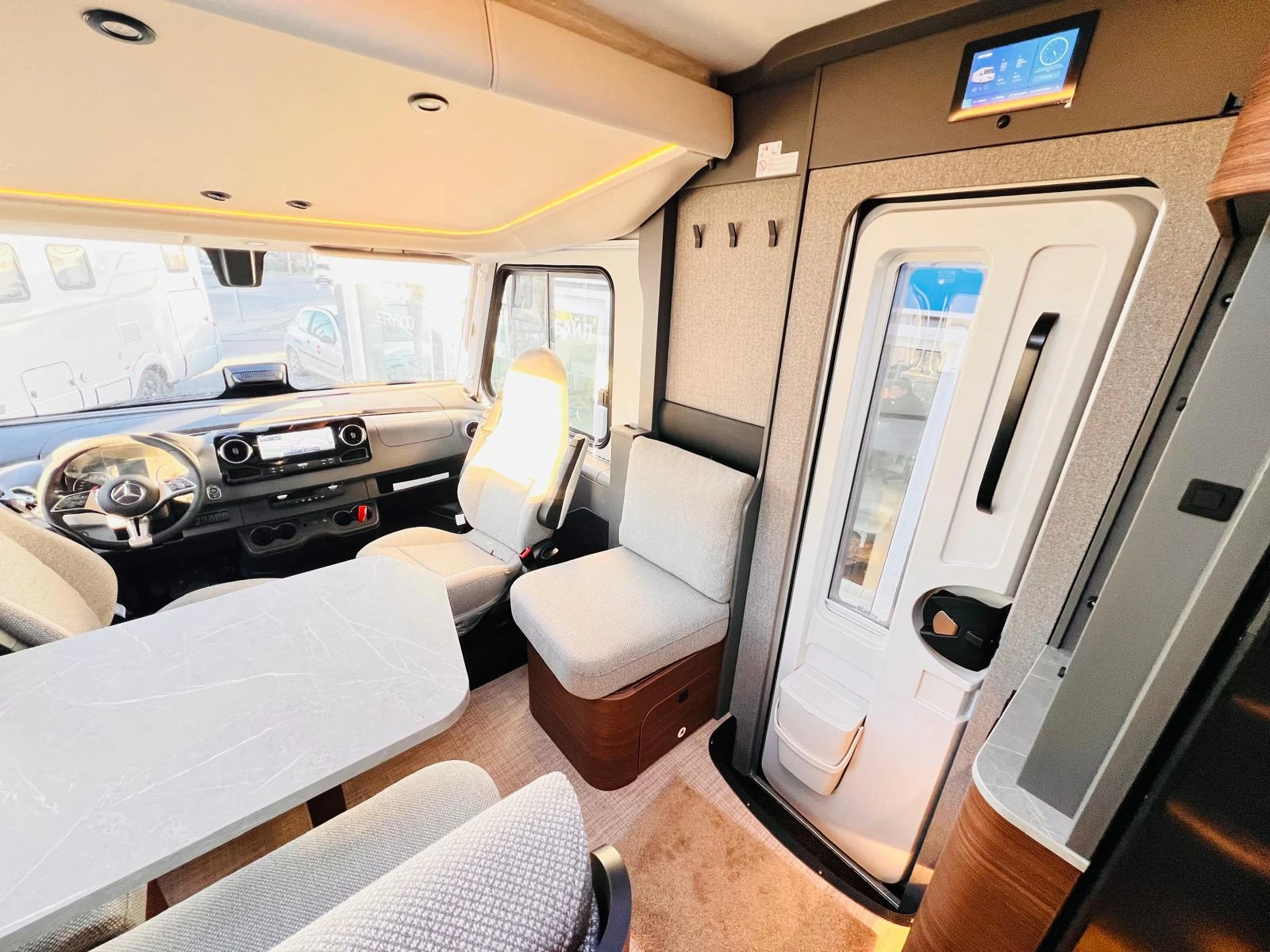 ������ HYMER / ERIBA BMC I  680, 3500 kg. Mod.2026. | Mobile.bg � ����������� 12