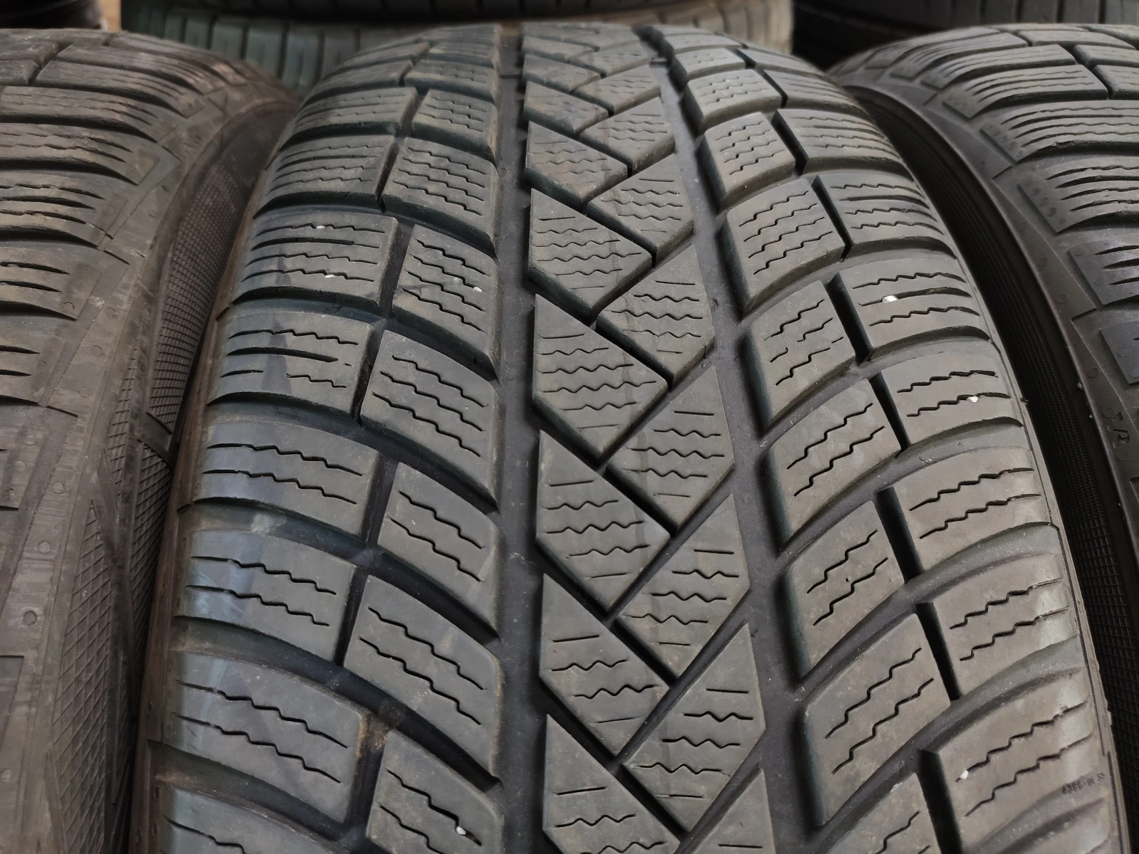  205/55R19 | Mobile.bg   2