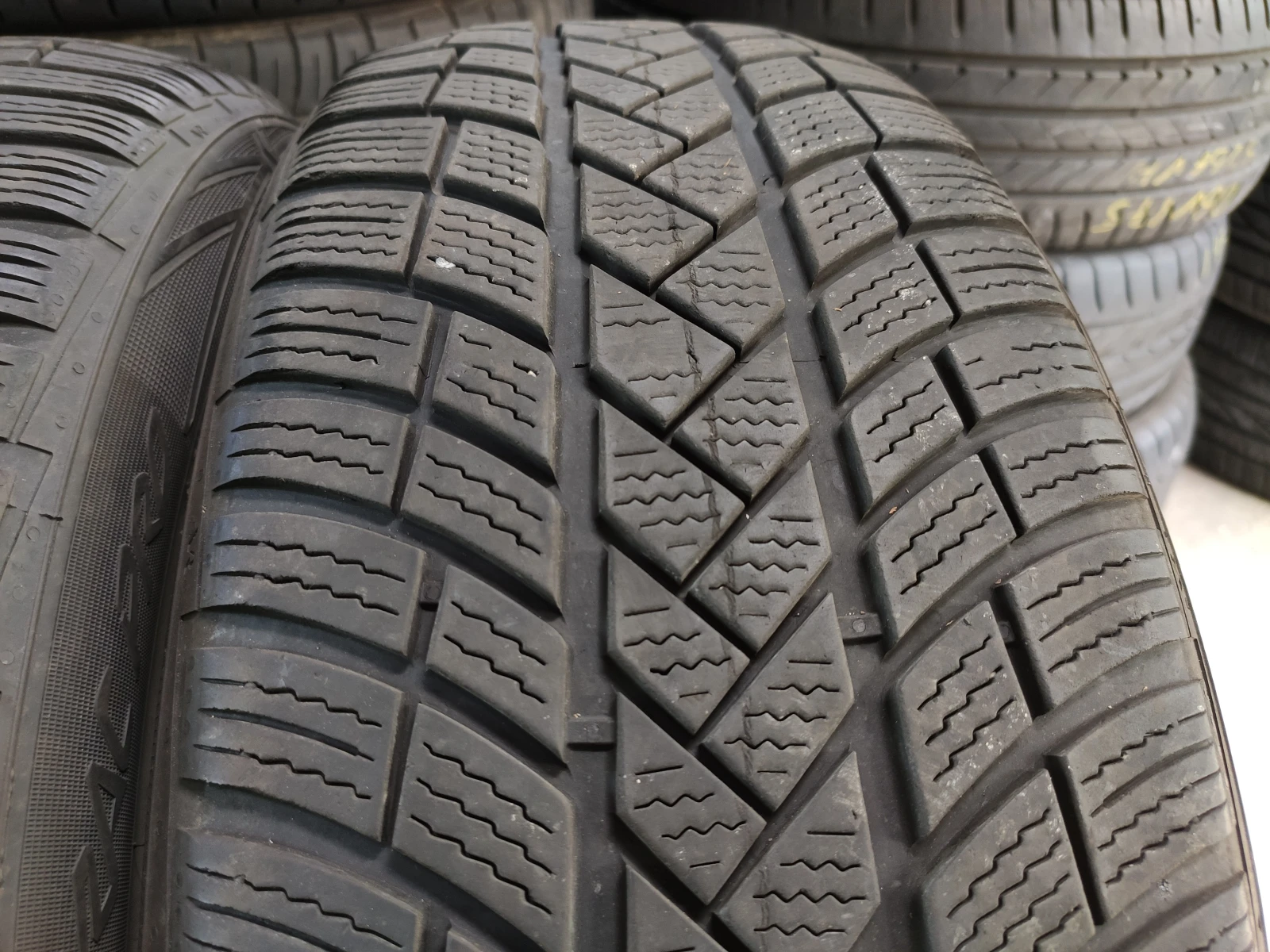  205/55R19 | Mobile.bg   1