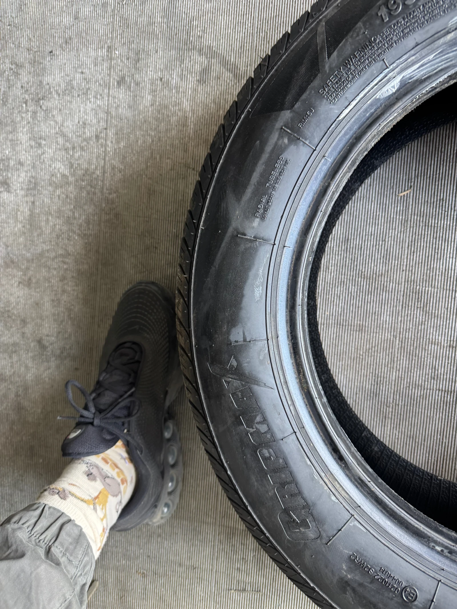 Гуми Всесезонни 195/65R16, снимка 5 - Гуми и джанти - 53832907