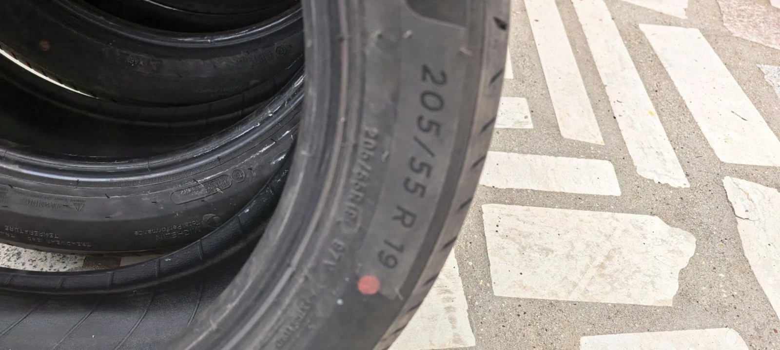 Гуми Летни 205/55R19, снимка 3 - Гуми и джанти - 54607970