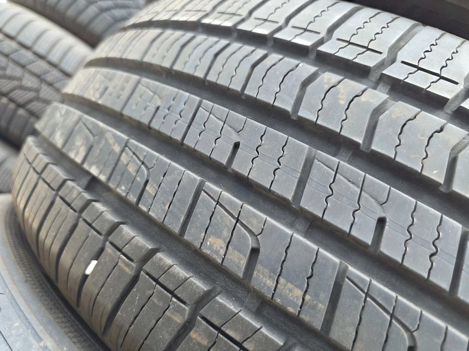 Гуми Всесезонни 205/55R17