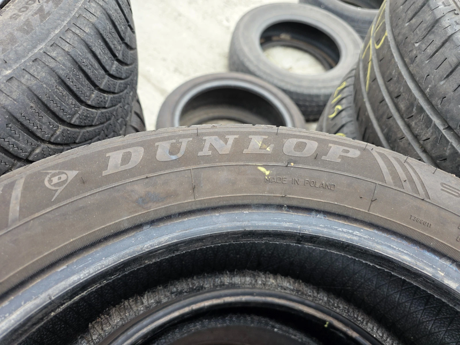 Гуми Всесезонни 205/55R17, снимка 8 - Гуми и джанти - 55485915
